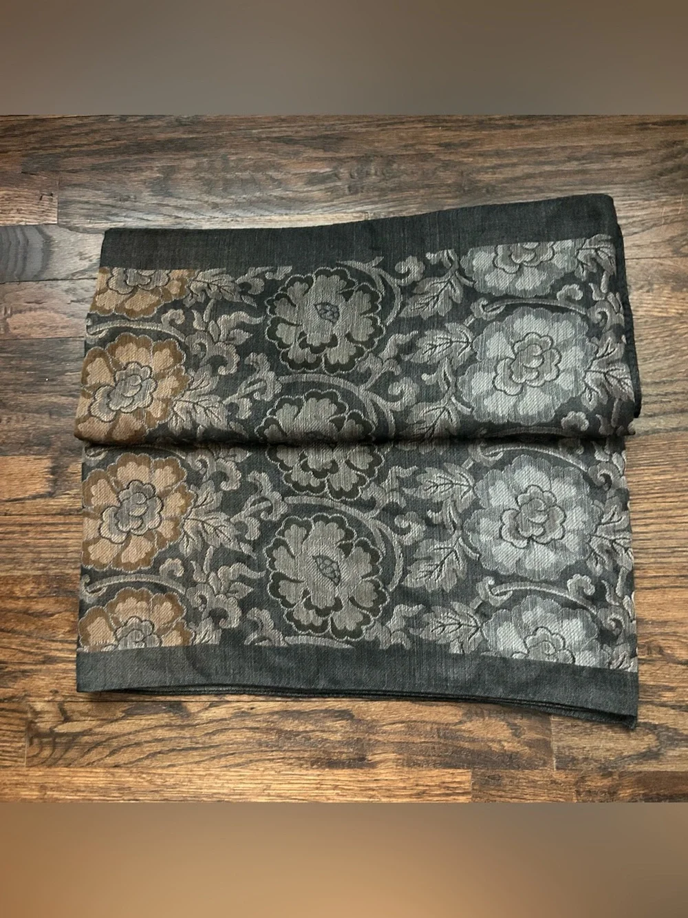 Unbranded 28”x78” 70% Wool, 30% Silk  Shawl/Scarf-Black/Gray/Brown Floral